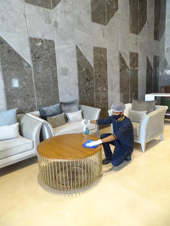 The Grand Arc Hotel & Convention Centre Shahjahanpur Extérieur photo